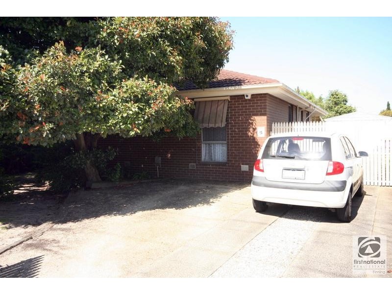 22 Valepark Crescent, Cranbourne VIC 3977