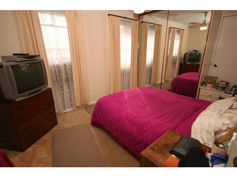 22 Valepark Crescent, Cranbourne VIC 3977