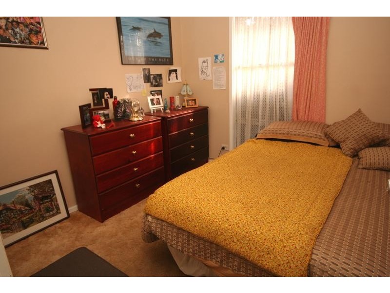 22 Valepark Crescent, Cranbourne VIC 3977