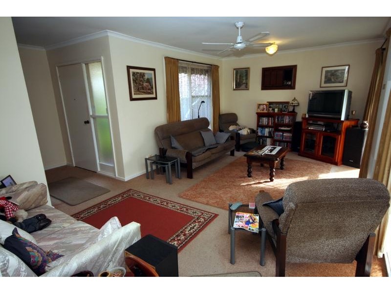 22 Valepark Crescent, Cranbourne VIC 3977