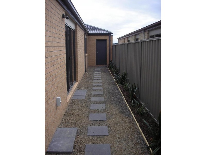 31 Ardent Crescent, Cranbourne VIC 3977