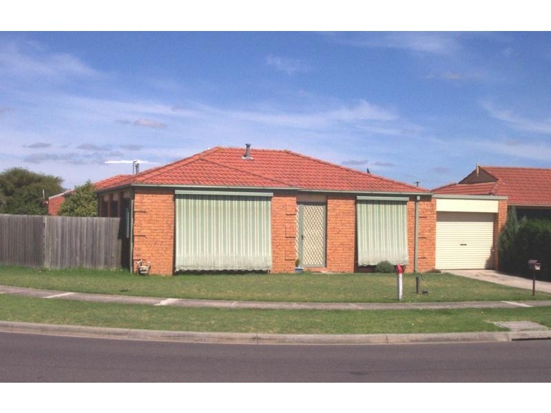 1/146 Courtenay Avenue, Cranbourne VIC 3977