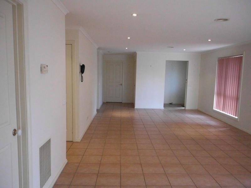 Cranbourne VIC 3977