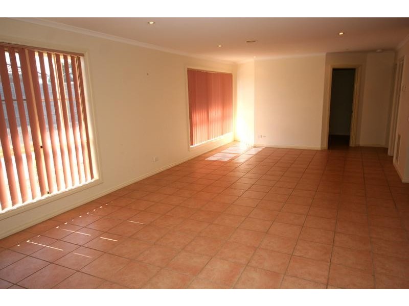 Cranbourne VIC 3977