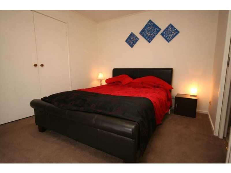 Cranbourne North VIC 3977