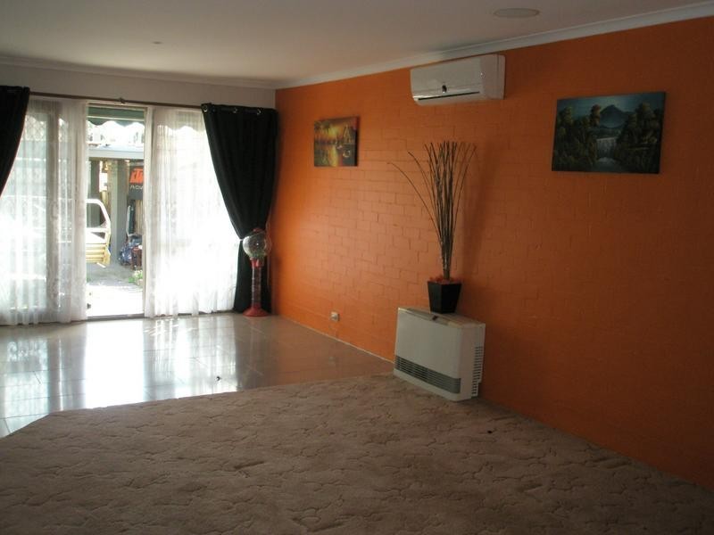 21 Cranbourne Drive, Cranbourne VIC 3977