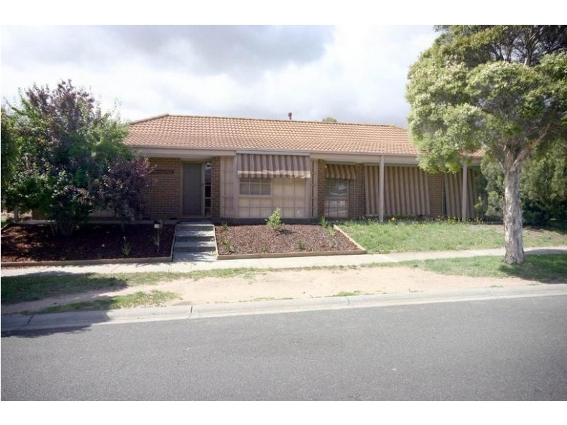 19 Hoysted Avenue, Cranbourne VIC 3977