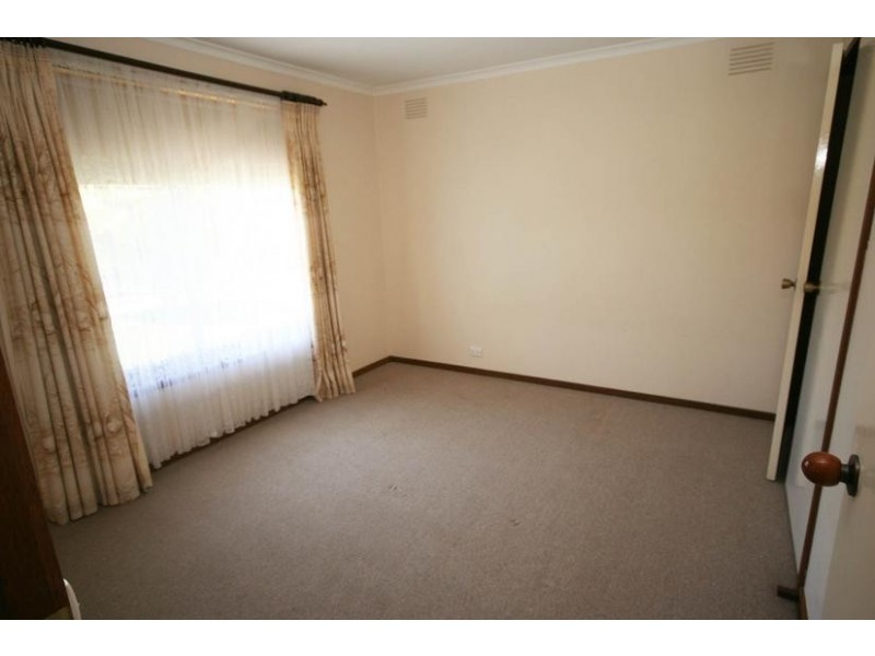 1/18 Alexander Street, Cranbourne VIC 3977