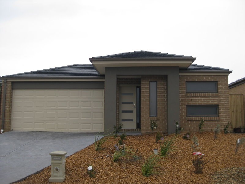 90 Boland Drive, Lyndhurst VIC 3975