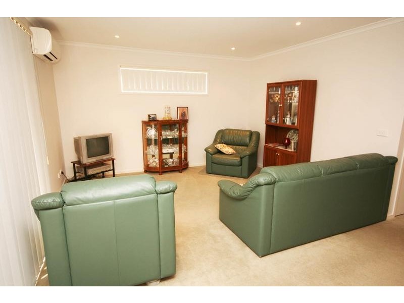 Cranbourne East VIC 3977