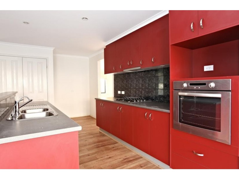 7 Brookland Greens Boulevard, Cranbourne VIC 3977