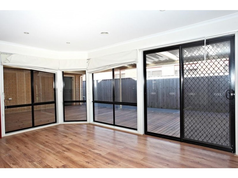 7 Brookland Greens Boulevard, Cranbourne VIC 3977