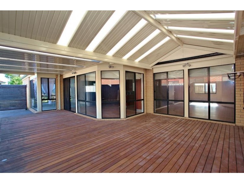 7 Brookland Greens Boulevard, Cranbourne VIC 3977