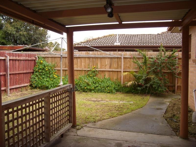 40 Lyall Street, Cranbourne VIC 3977