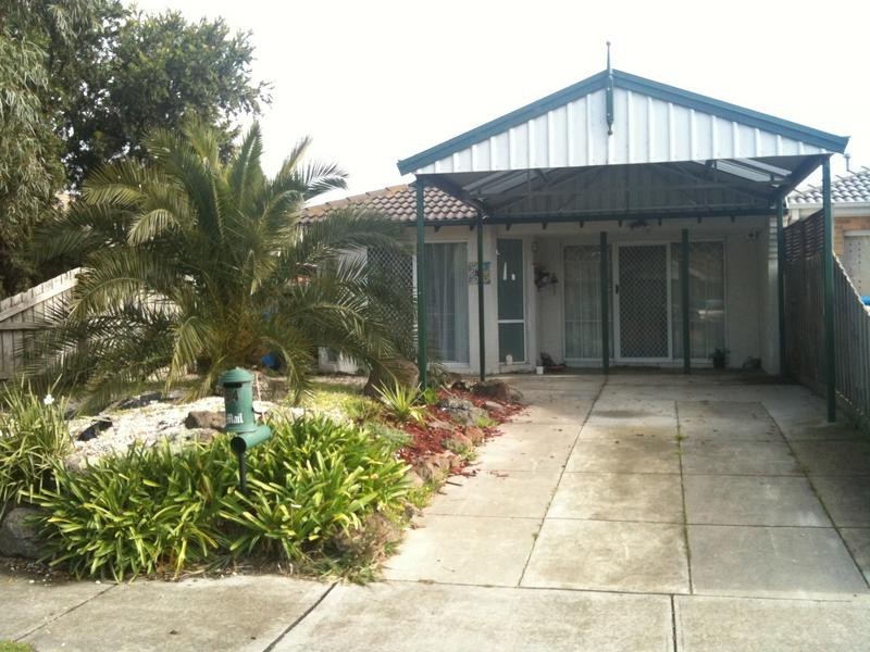 54 Rachel Drive, Cranbourne North VIC 3977