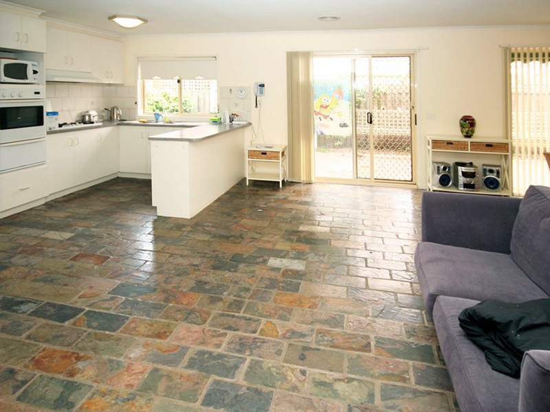 Cranbourne North VIC 3977