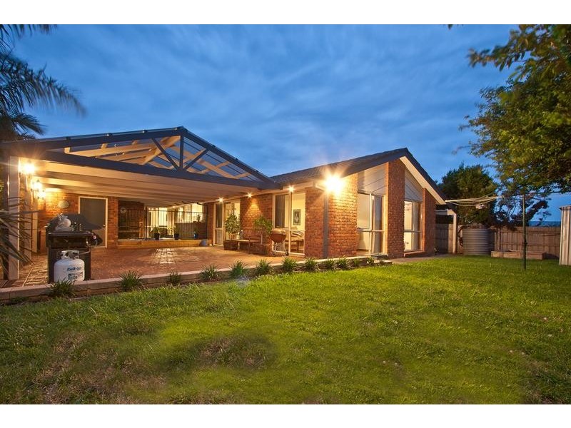 Cranbourne North VIC 3977