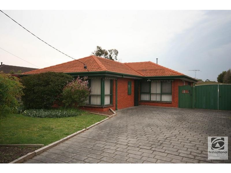 50 Fairbairn Road, Cranbourne VIC 3977