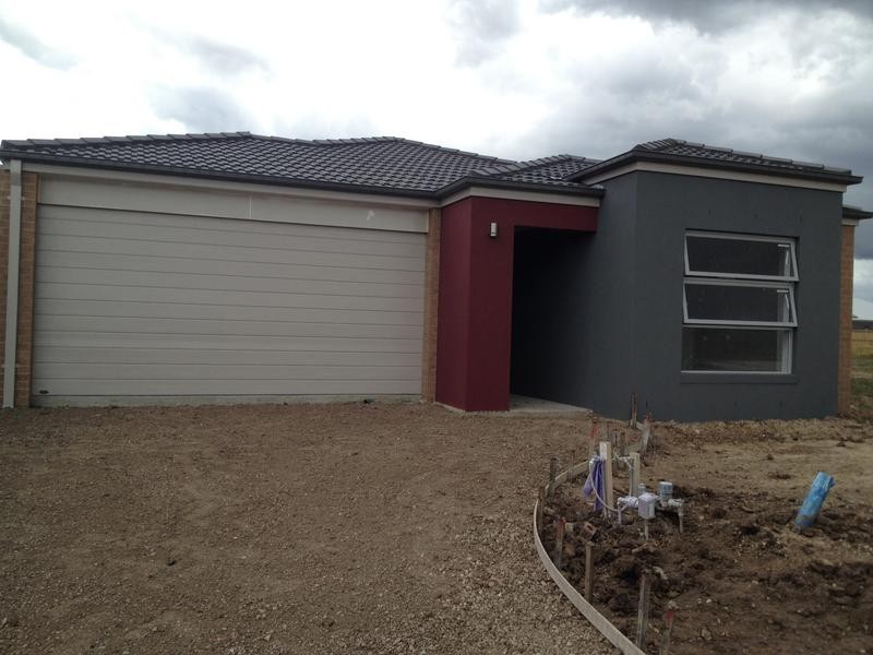 47 Chantenay Parade, Cranbourne North VIC 3977