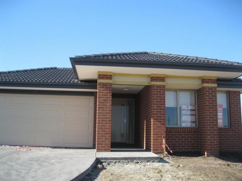 25 George Frederick Drive, Cranbourne West VIC 3977