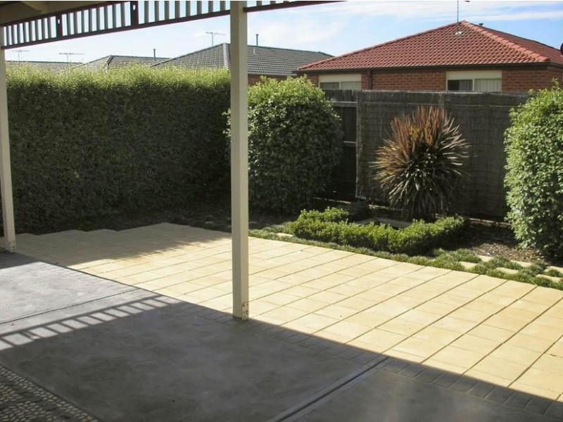 7/21 Merrijig Avenue, Cranbourne VIC 3977