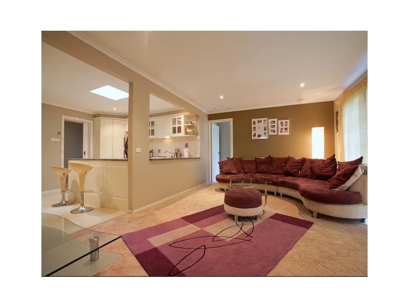 9 Chatswood Avenue, Langwarrin VIC 3910