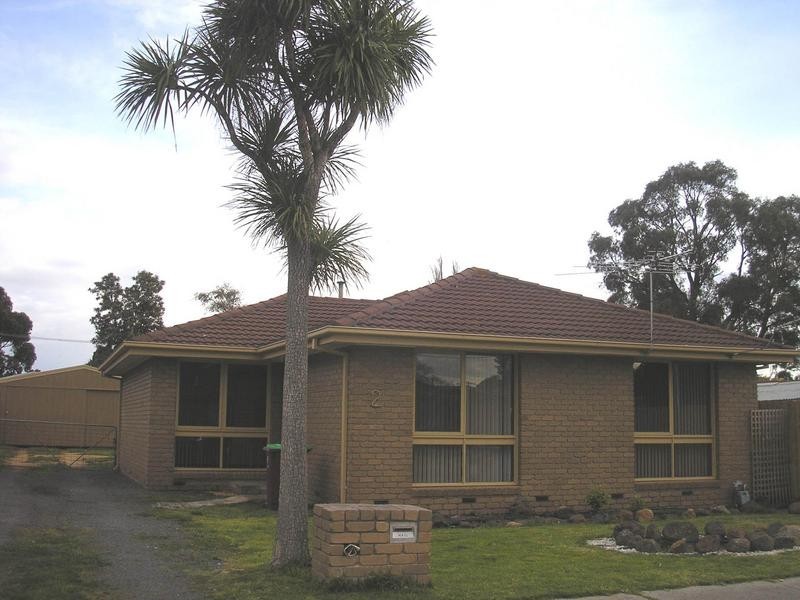 2 Evelyne Avenue, Cranbourne VIC 3977