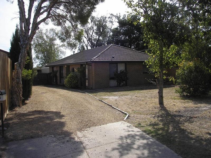15 Donnelly Court, Cranbourne VIC 3977