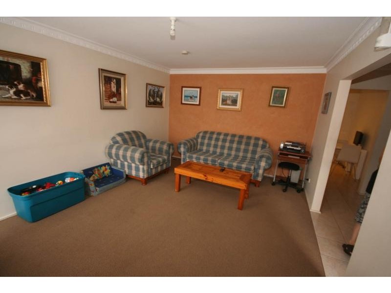 21 Bruce Street, Cranbourne VIC 3977