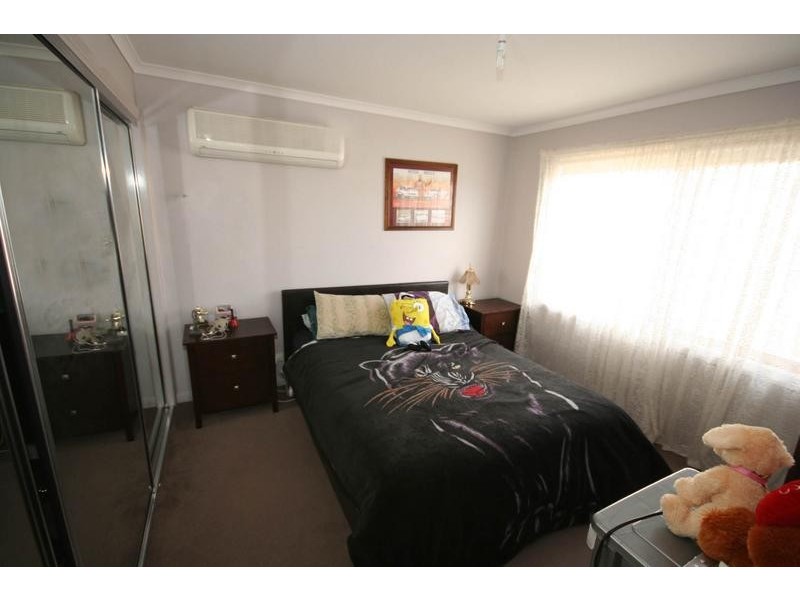 21 Bruce Street, Cranbourne VIC 3977