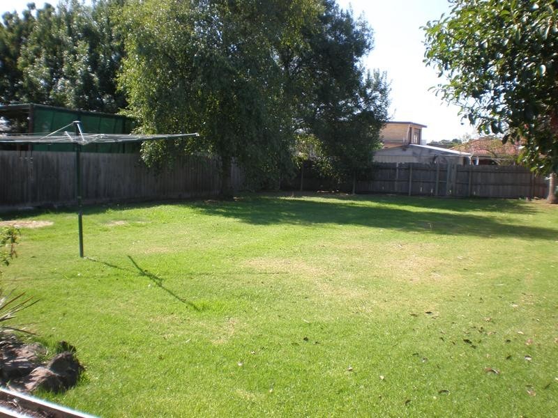 111 Clarendon Street, Cranbourne VIC 3977