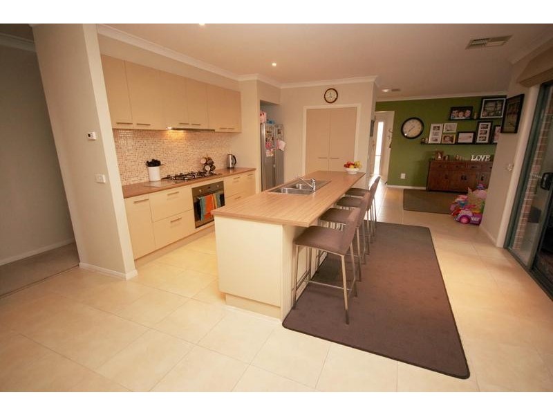 Cranbourne VIC 3977