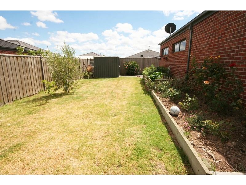 Cranbourne VIC 3977