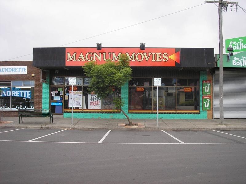 10 Lurline Street, Cranbourne VIC 3977