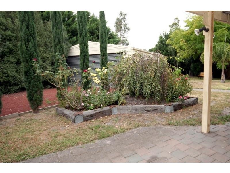 14 Julia Court, Cranbourne North VIC 3977