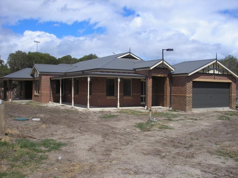 1 Lyne Street, Tooradin VIC 3980