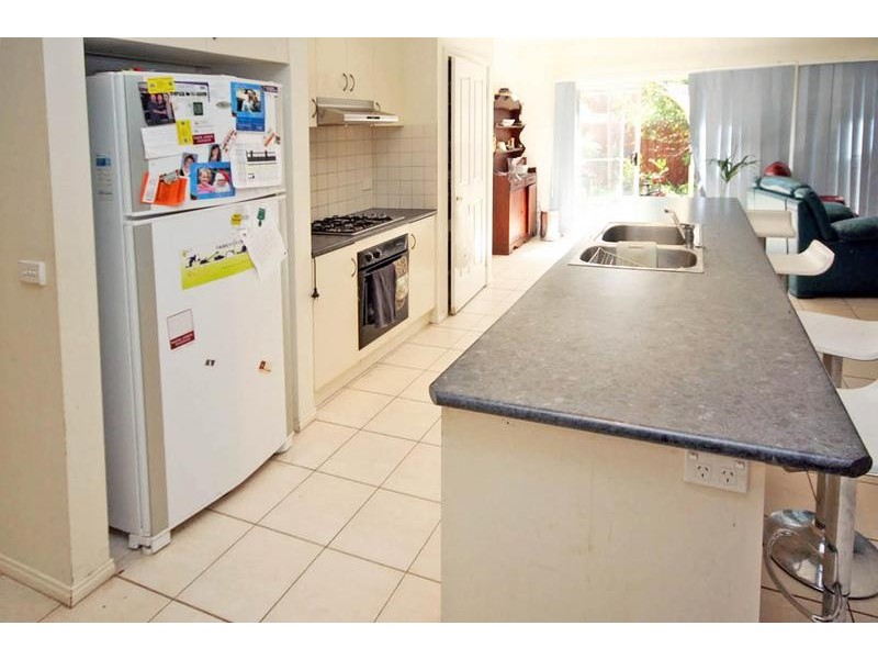 8 Lochgreen View, Cranbourne VIC 3977