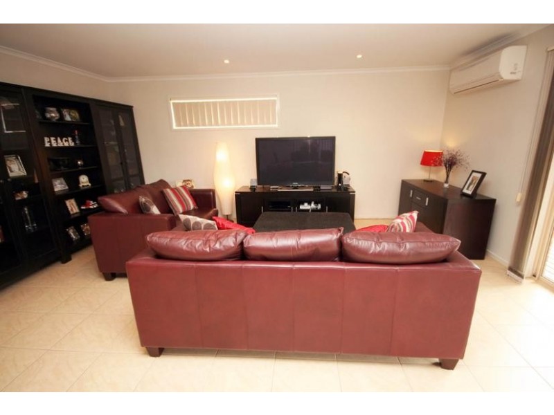 Cranbourne East VIC 3977