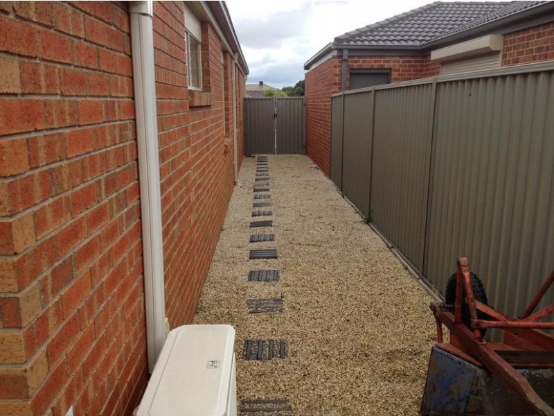 Cranbourne East VIC 3977