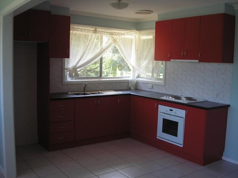 34 Stanley Road, Devon Meadows VIC 3977