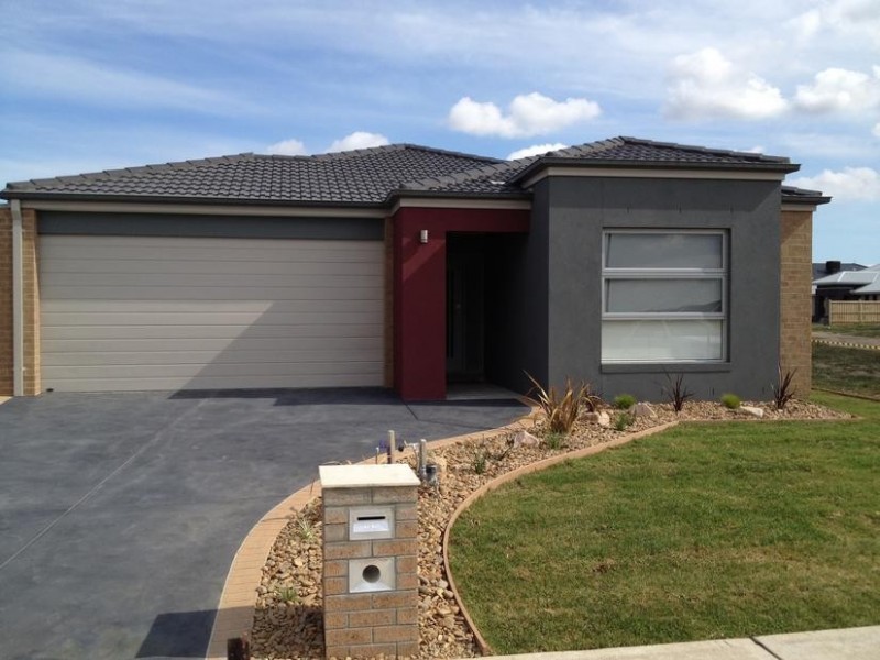 47 Chantenay Parade, Cranbourne North VIC 3977