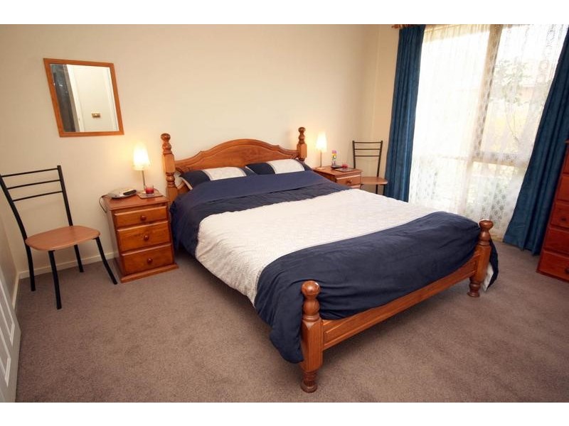 Cranbourne VIC 3977