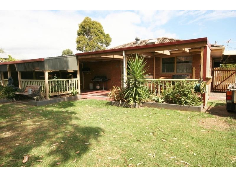 Cranbourne VIC 3977
