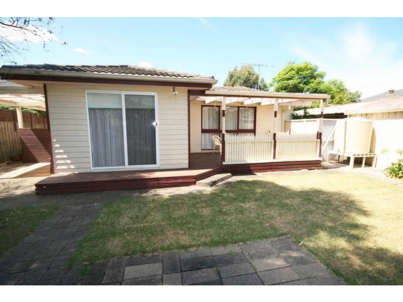 1 Spring Road, Junction Village VIC 3977