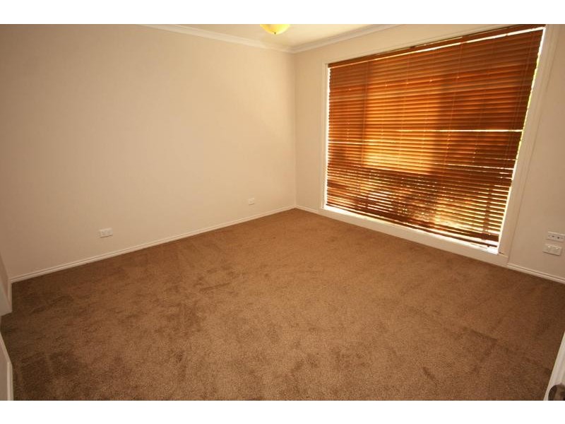 Cranbourne VIC 3977