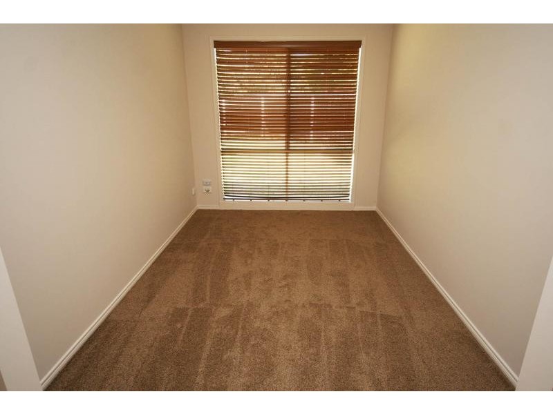 Cranbourne VIC 3977