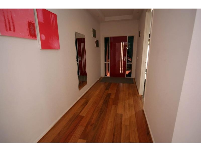 12 Horsham Drive, Cranbourne East VIC 3977
