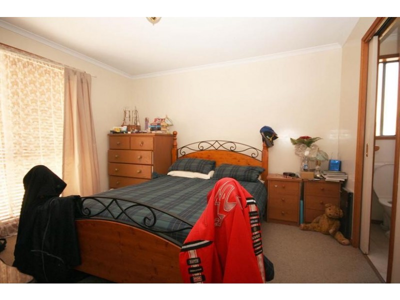 Cranbourne West VIC 3977