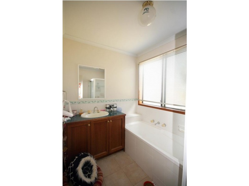 Cranbourne West VIC 3977