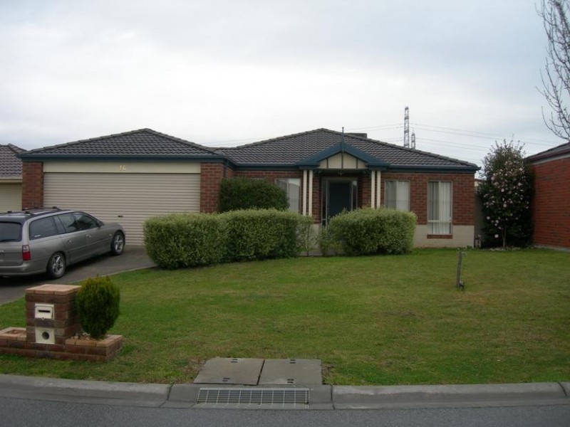 16 Michaelia Close, Cranbourne West VIC 3977